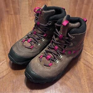 Merrell Boots US W6.5 Chameleon Shift Traveler Brown Leather Mid Hiking Vibram